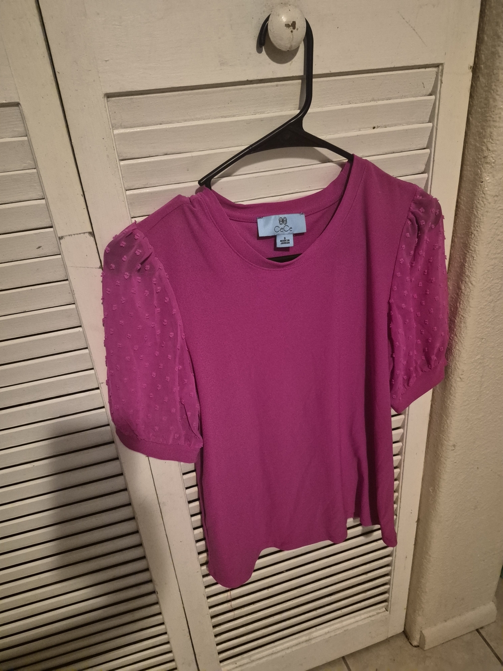 CeCe Magenta Puff-Sleeve Knit Tee